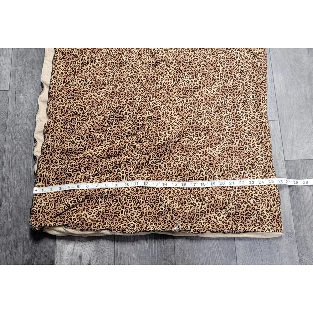Leopard Print Throw Blanket Approximately 50 x 38 inches